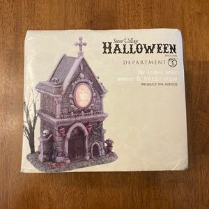 Department 56 Walter and Larry’s Crypt